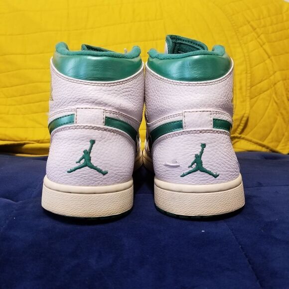 Nike Air Jordan 1 Retro High "Do The Right Thing" - Picture 3 of 16